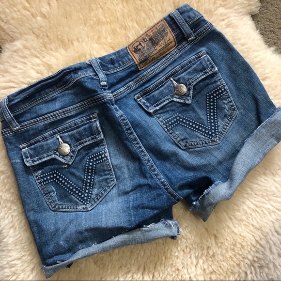 🙀$10 SALE Vigoss cutoff shorts 🌸 - Picture 4 of 4